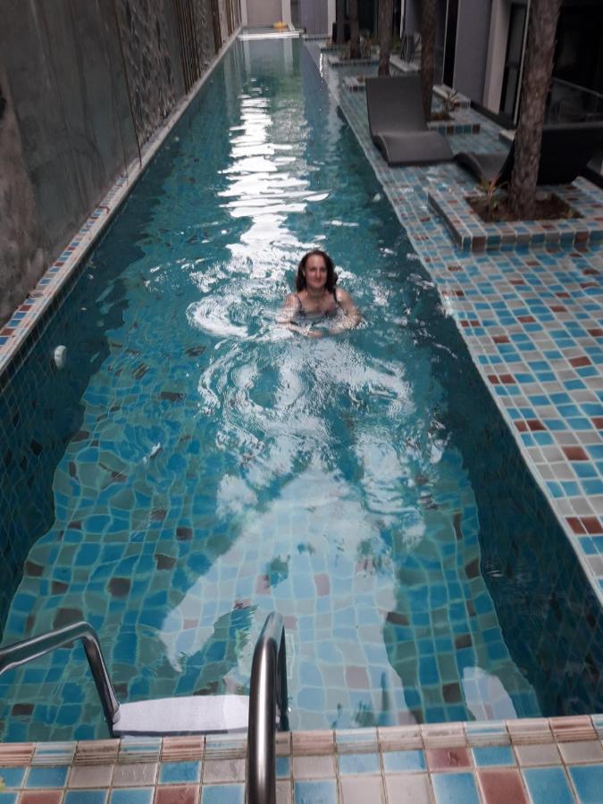 Двух-Комнатная Квартира В Кондоминимуме "Tropikal Garden" Pattaya Buitenkant foto
