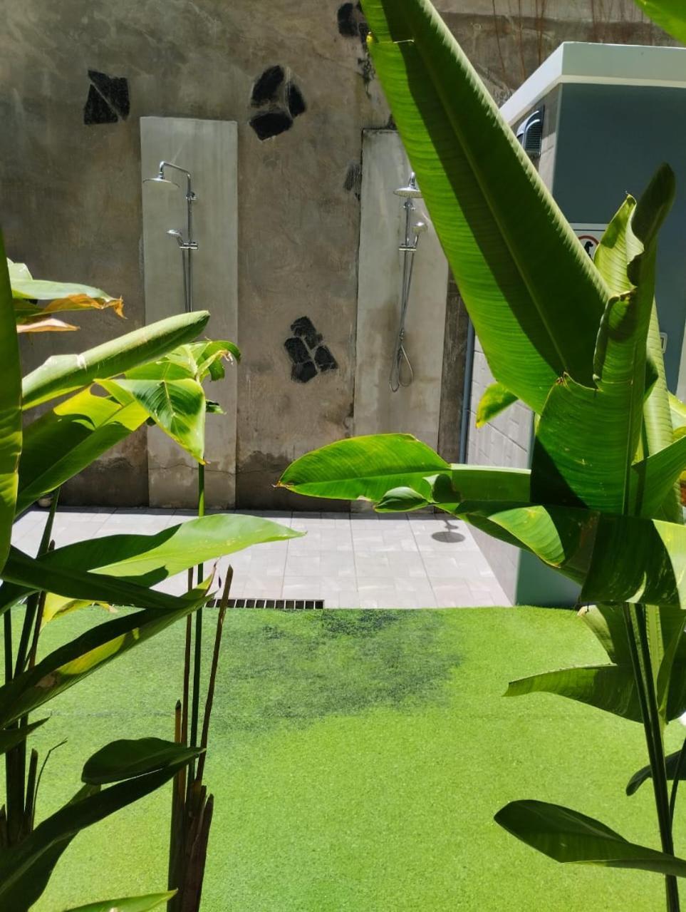 Двух-Комнатная Квартира В Кондоминимуме "Tropikal Garden" Pattaya Buitenkant foto
