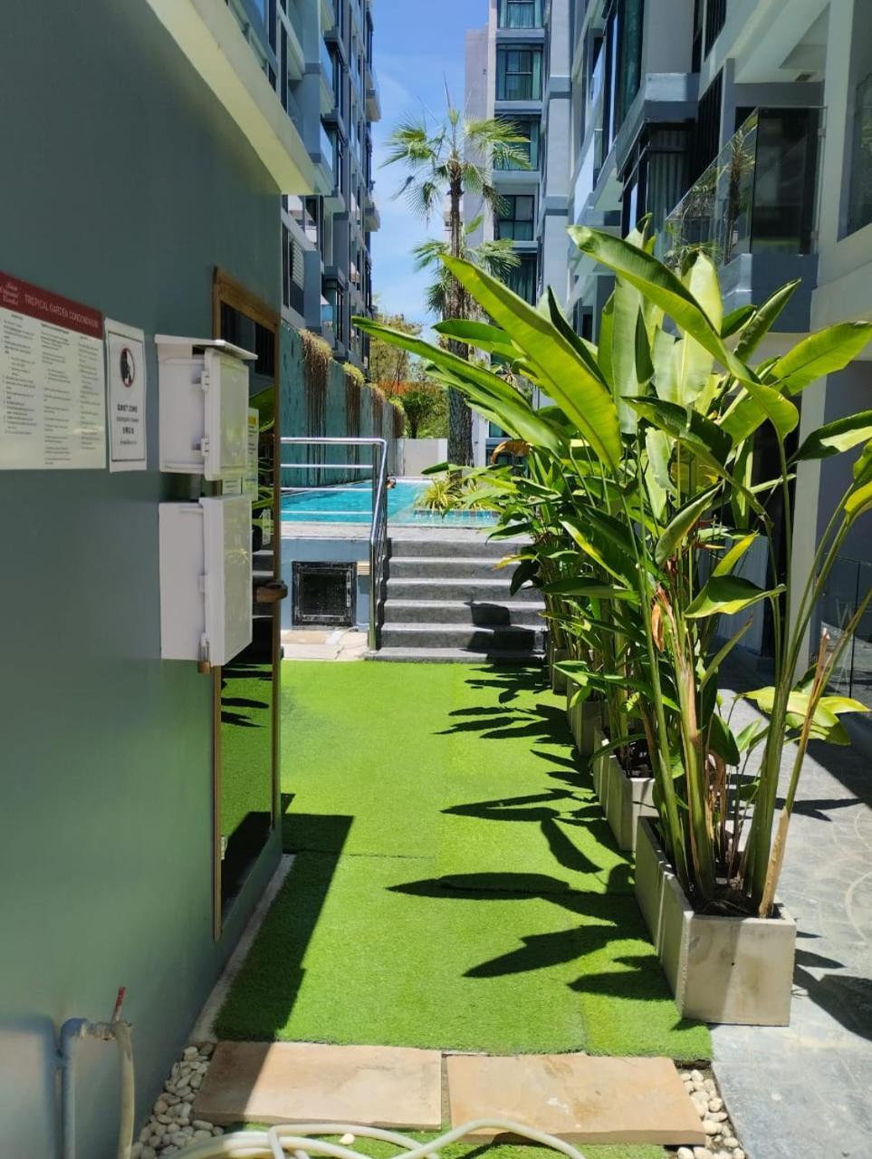 Двух-Комнатная Квартира В Кондоминимуме "Tropikal Garden" Pattaya Buitenkant foto